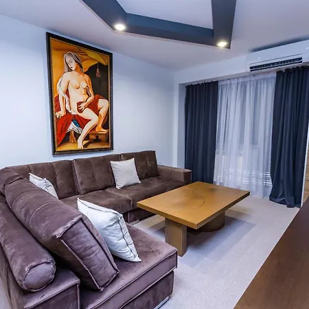 Хотел комплекс комитите Чучулигово