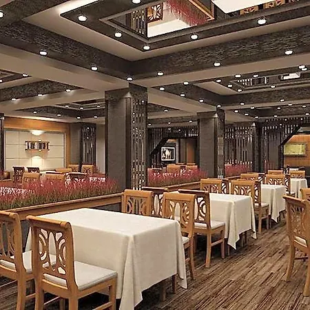 комплекс комитите 3* Чучулигово