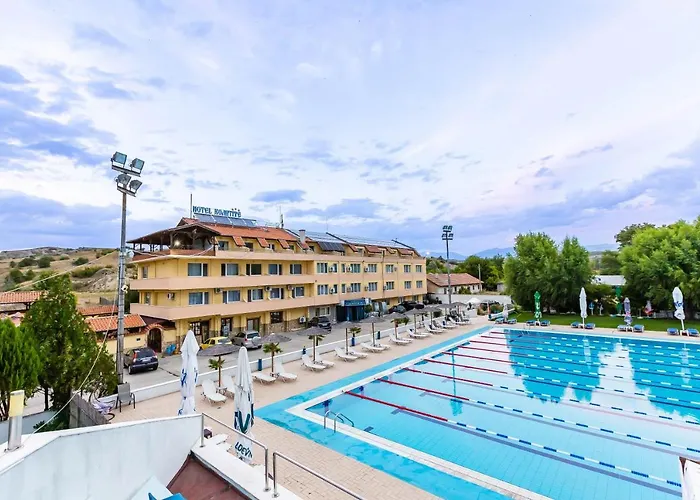 Хотел комплекс комитите 3*